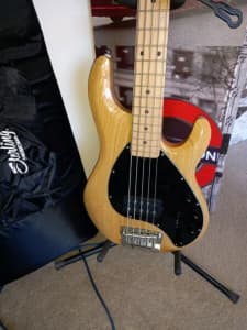 Sterling by MusicMan Ray35 Bass