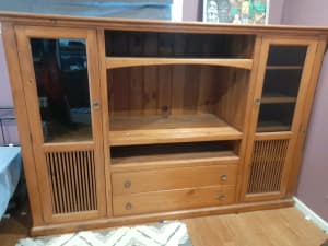 TV/Entertainment Unit Sideboard - Perfect for Re-Purposing!