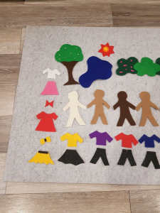 Giant felt board with felt characters kids toy