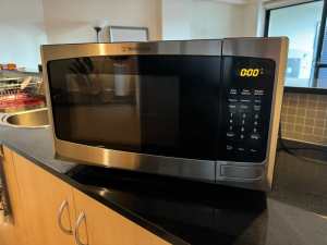 Westinghouse Microwave - priced to sell!