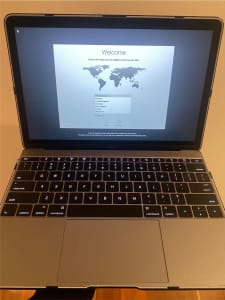 Perfect condition MacBook 12inch (Retina) space grey 500GB
