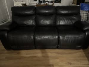 Large Leather Recliner Lounge Suite
