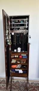 Jewellery cabinet/standing mirror