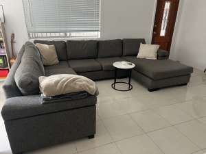 6 Seater Sofa with Chaise