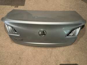 Holden commodore VF boot lid