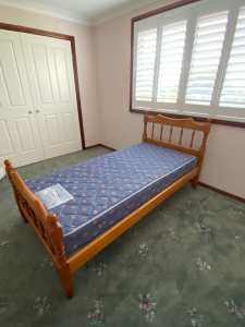 Single Wooden Slat Bed