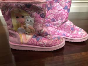Size 1 girls Barbie slipper boots great condition