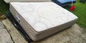 Double size mattresses in good condition