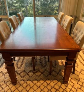 Magnificent Vintage / Antique Oak Dining Table (with 6 Chairs)