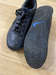 Nike Futsal Shoes - US 7 Men’s