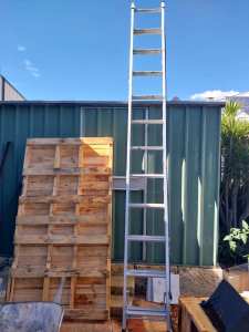 Bailys Aluminium Industrial ladder 
