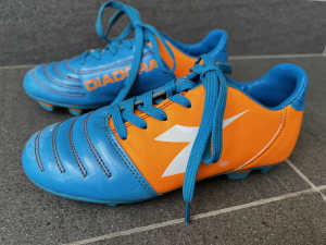 Diadora Kids Football/Soccer Boots - US 13