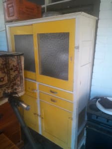 Vintage kitchenette great condition!!