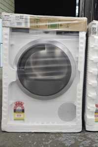 Brand New Bosch Series 8|
8KG Heat Pump Dryer

10Kg washing Machine &