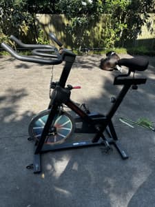 Spin bike / exercise bike - lifespan fitness