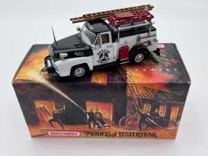 Matchbox YYM35187 1954 Ford Civil Defence Truck 1:43 Scale 1998 Made