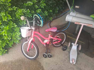 Kids bike, pink, training wheels 