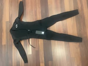 Billabong wetsuit new mens medium