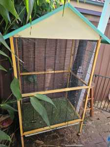 Bird cage with roof