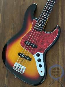 Fender Jazz Bass, 62, 3 Tone Sunburst, 1999, Alder Body