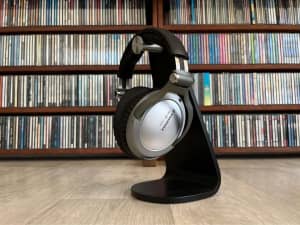 Sennheiser PXC450 Audiophile Headphones with noise cancelling