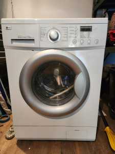 LG Direct Drive 7.5kg Washing Machine 