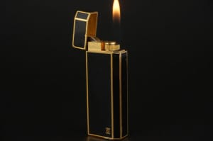 Cartier Rollagas Pentagon Gold & Black Lacquer Lighter - Working