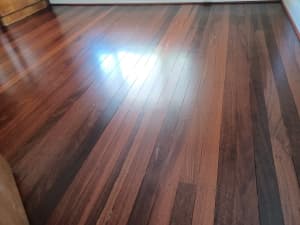 timber floor sanding and polishing services 