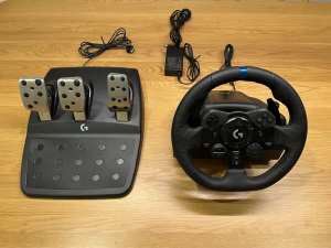 Logitech G923 Racing Wheel & Pedals for PS5, PS4 & PC