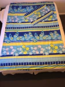 Single Quilt/Doona Cotton Cover & 1 Pillow case $10 per set USED