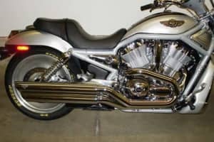 Harley V-Rod Vance and Hines Powershot Slip-On Exhaust System