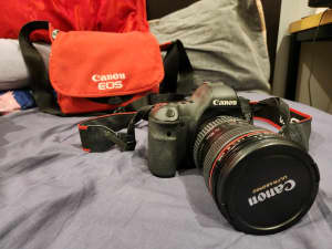 Canon EOS 6D (24 - 105 mm) accessories bag!