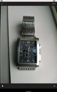 SWISS MADE SOLID METAL GUCCI CHRONOGRAPH, MENS WATCH WITH DATE 