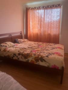1 Room available for rent . Near public transport and shopping centre