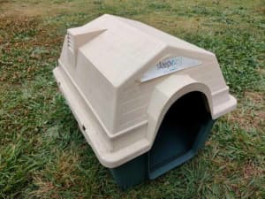 Medium size plastic outdoor dog house $48