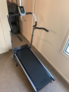 Manual treadmill - Centra ( Brand new ) - Cash only