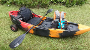 PRYML Fishing Kayak-excellent condition