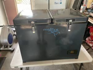 EvaKool IB100 chest-style camping fridge/ freezer