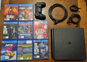 PS4 Bundle: Playstation 4 with Wireless Controller and 8 games