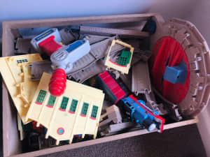 Thomas the tank engine tracks - multiple sets & track master trains!!!