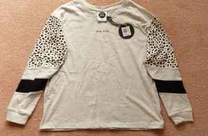 Eve Girl longsleeve top, girls size 10. Brand new with tags
