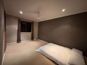 Unfurnished room available to rent