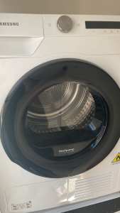 SAMSUNG 8kg Smart AI Heat Pump Dryer