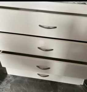 Tallboy - 6 drawer solid timber tallboy, mint Condition $119