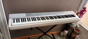 Casio PX150 88 Weighted Key Digital Piano (need some attention)