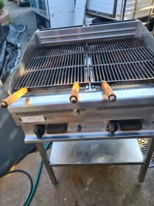 Zanussi natural gas charr grill stainless steel hot rock 
