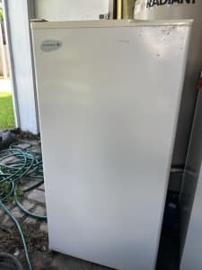 Kelvinator Freezer upright