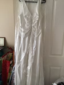 Wedding dress/ ball dress size 16