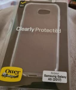 Otter box clearly protected phone skin
