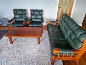 Sofa lounge, chair, table set 